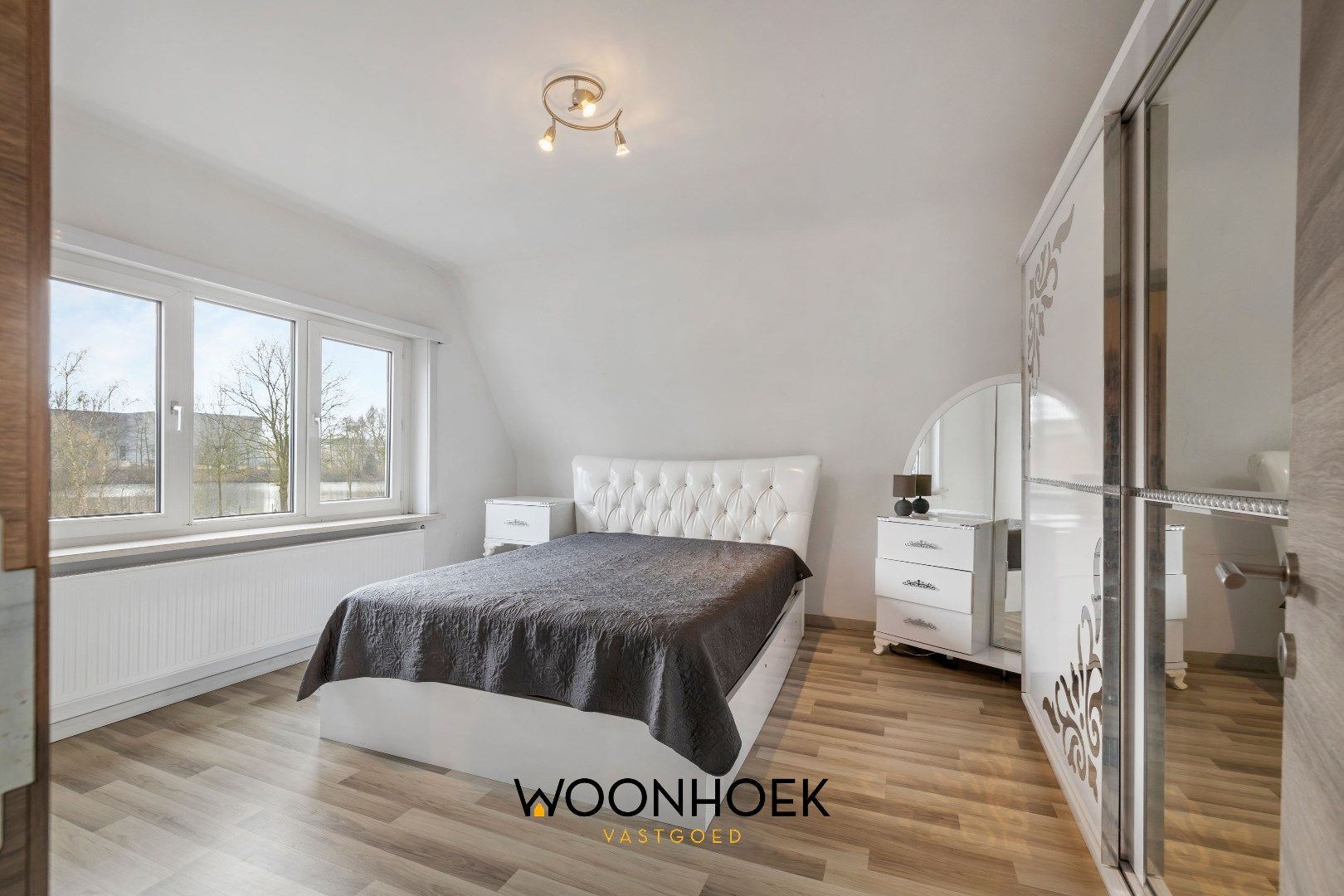Gerenoveerde (label C) 3-slpk woning nabij het centrum van Sint-Niklaas! foto 13