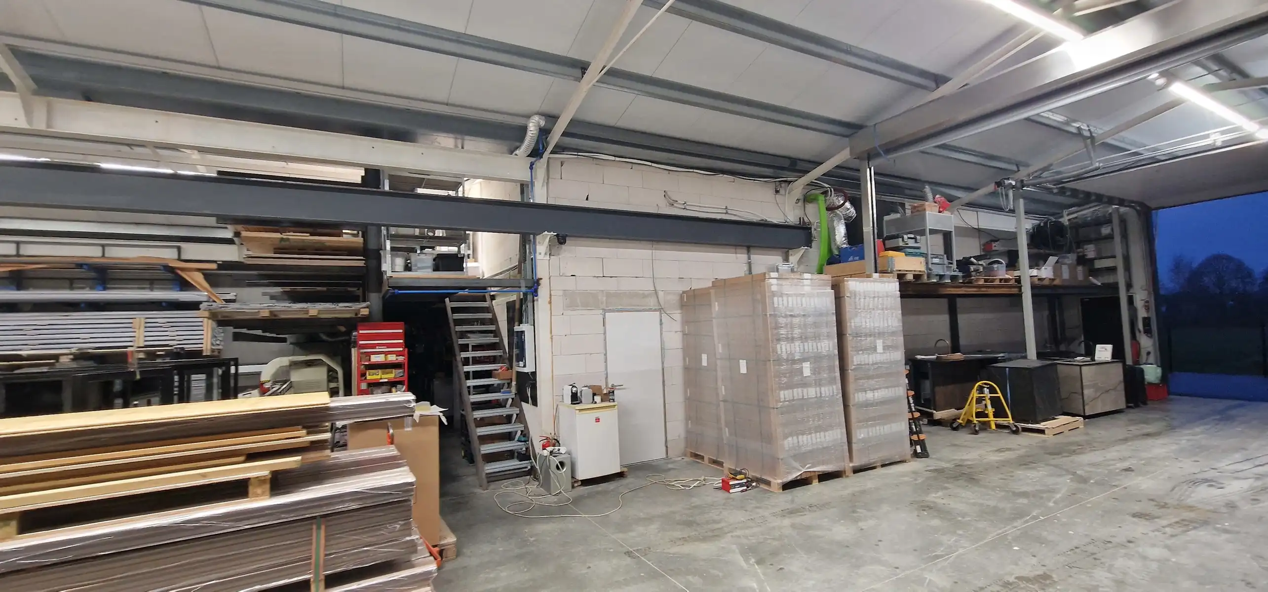 Nieuwbouw KMO unit met kantoor en sociale ruimte foto 9