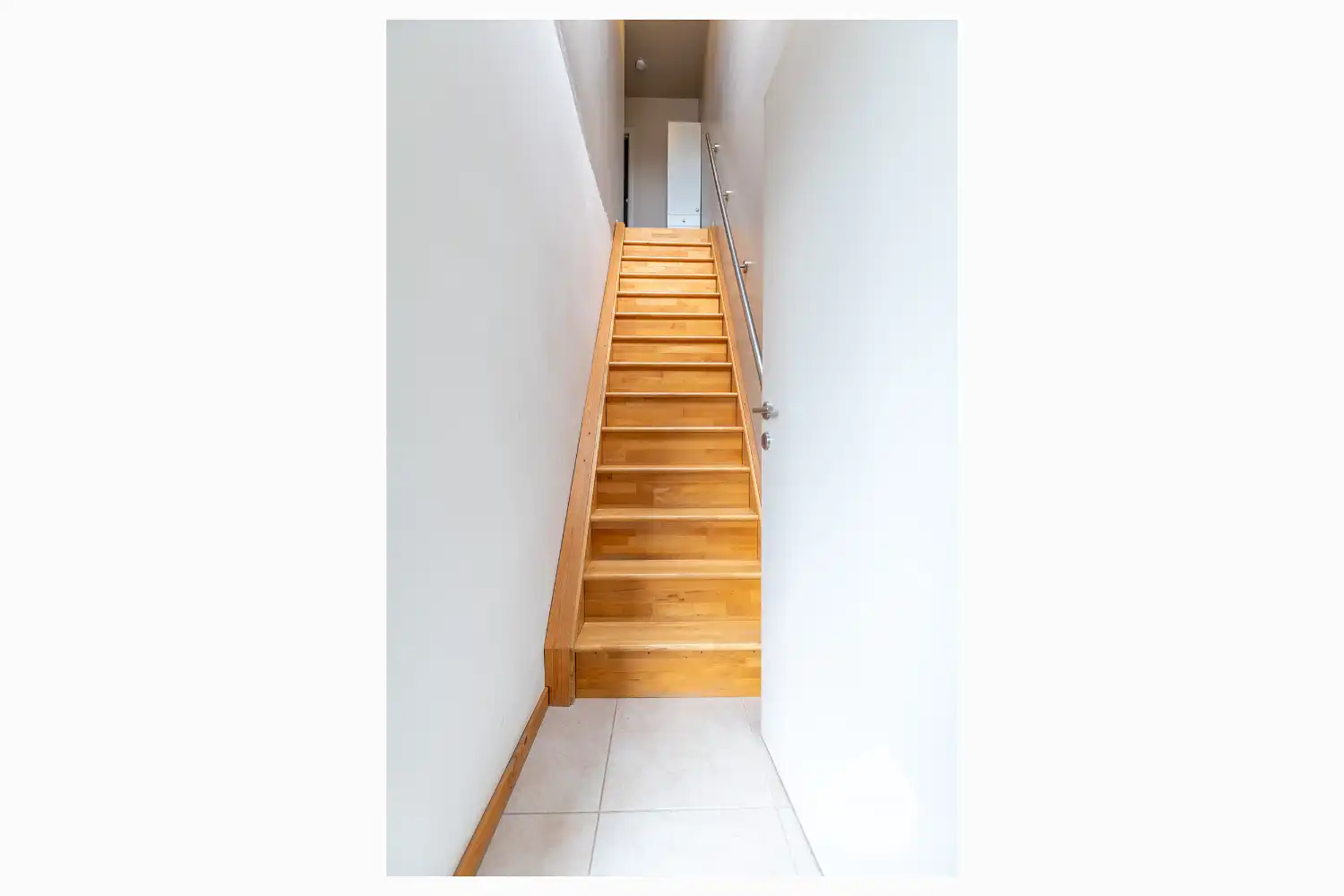 Modern duplexappartement met 3 slaapkamers , staanplaats en ruim zonnig terras! foto 8