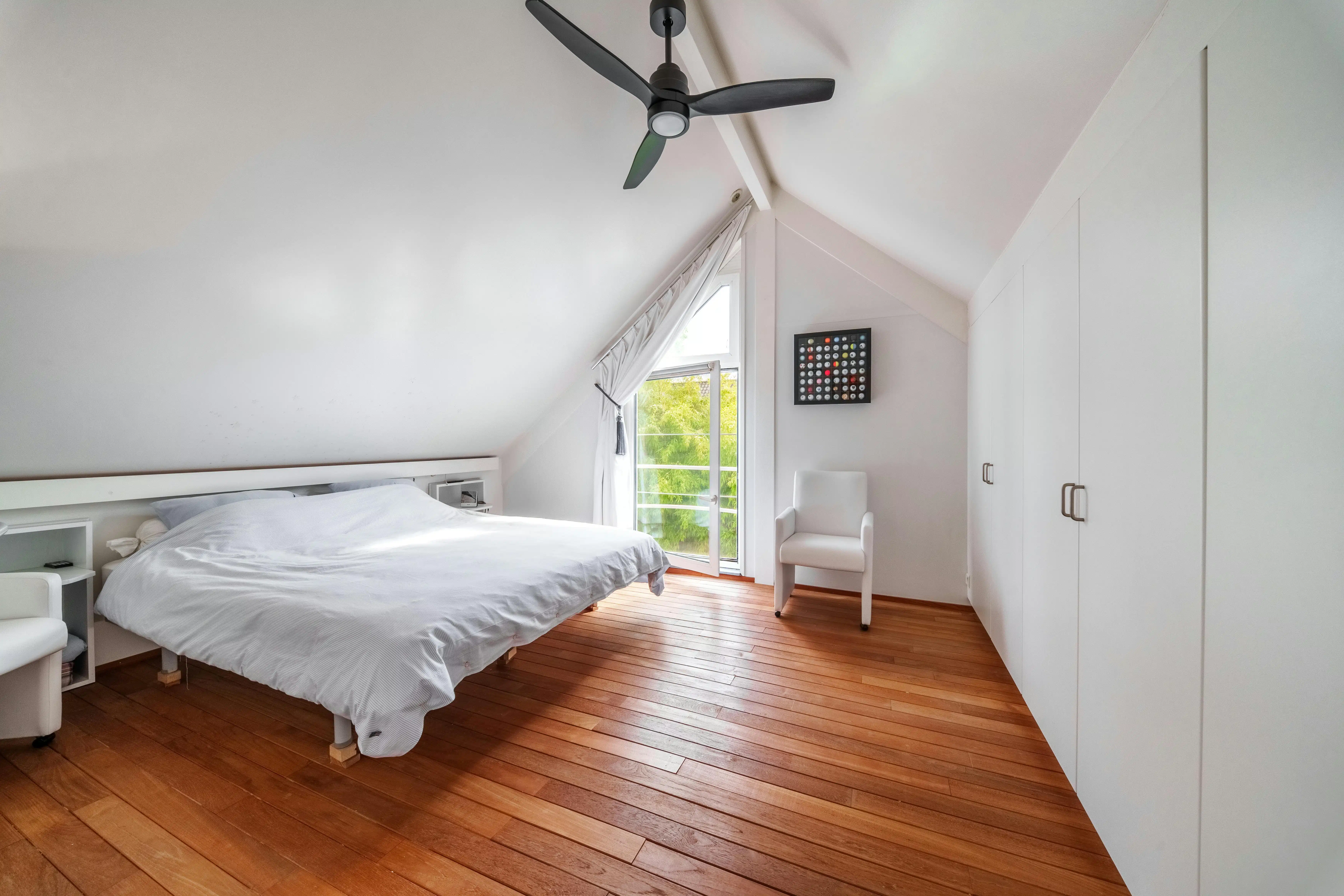 Villa met zwembad te koop in villawijk 't Motje in Roeselare foto 21