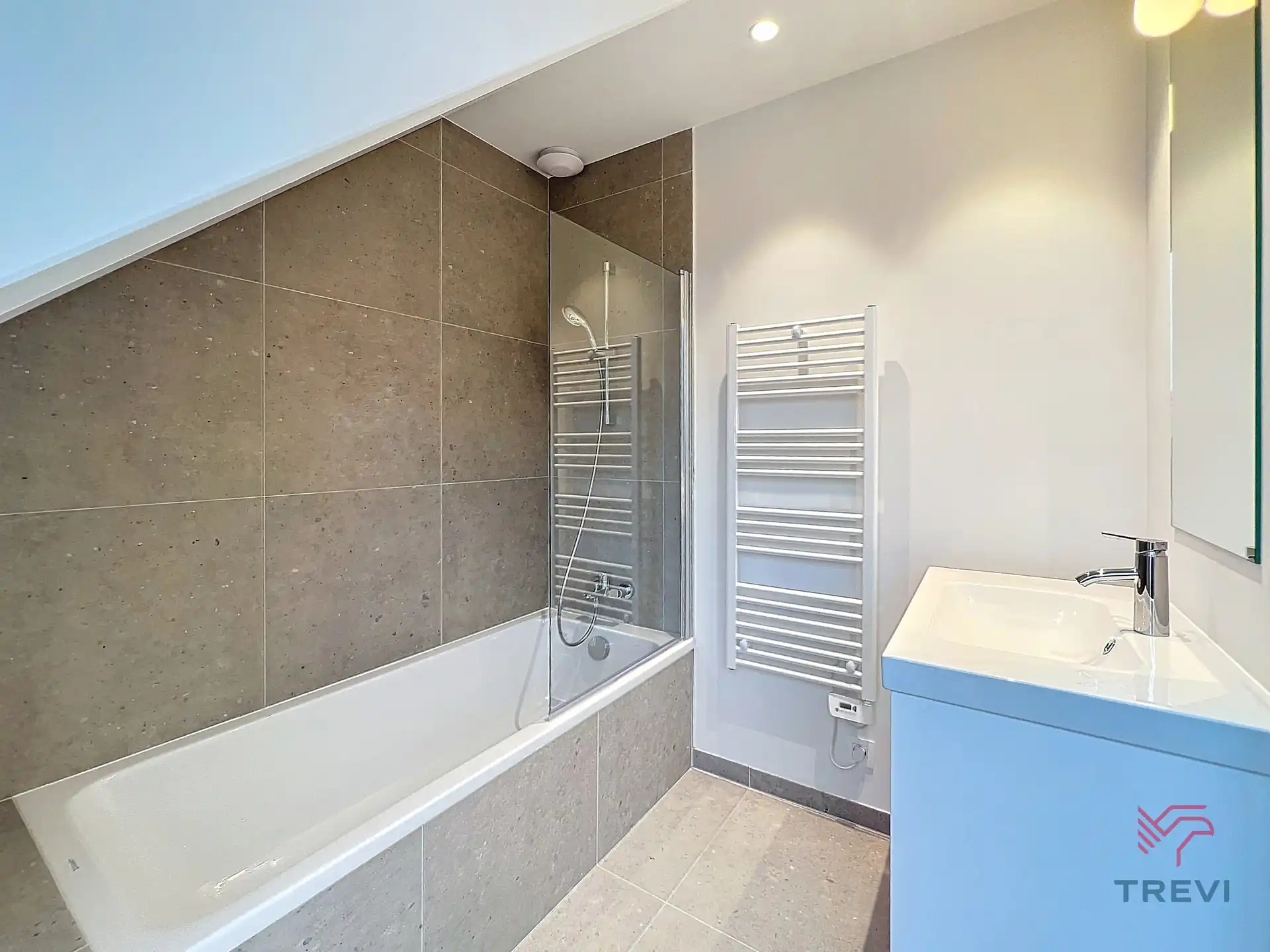 Schitterend huis met 5 slaapkamers en tuin  foto 17