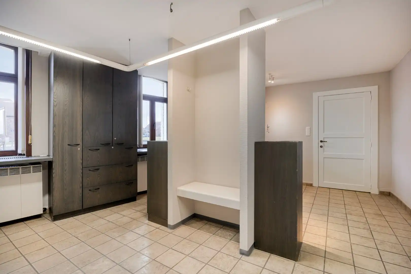 Instapklare gezinswoning met praktijkruimte foto 16