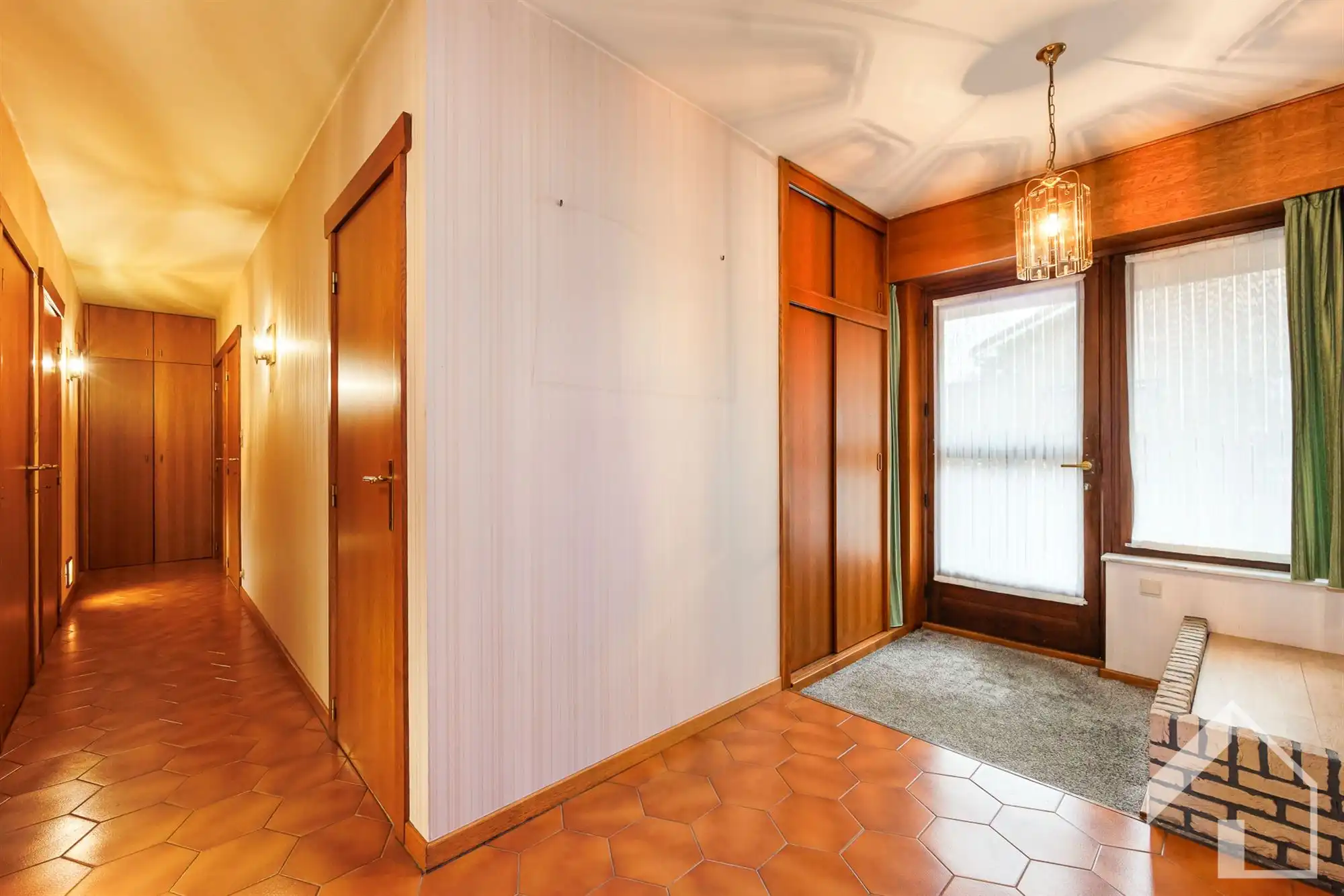 Open bebouwing in een rustige wijk! foto 3