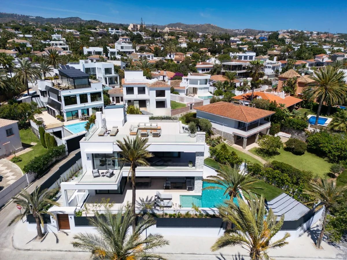 Stijlvolle villa in Marbella Oost – jouw ultieme woning aan de Costa del Sol foto 20