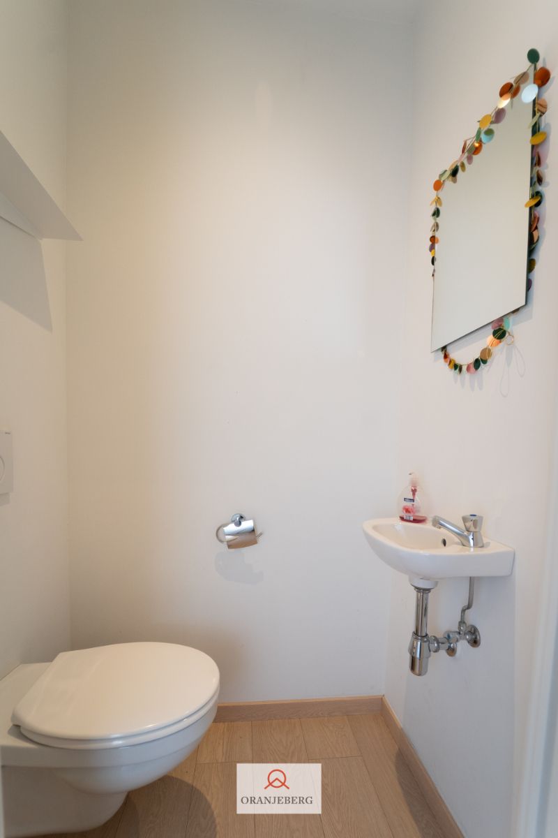 Lichtrijk en ruim appartement nabij Gent-centrum foto 7