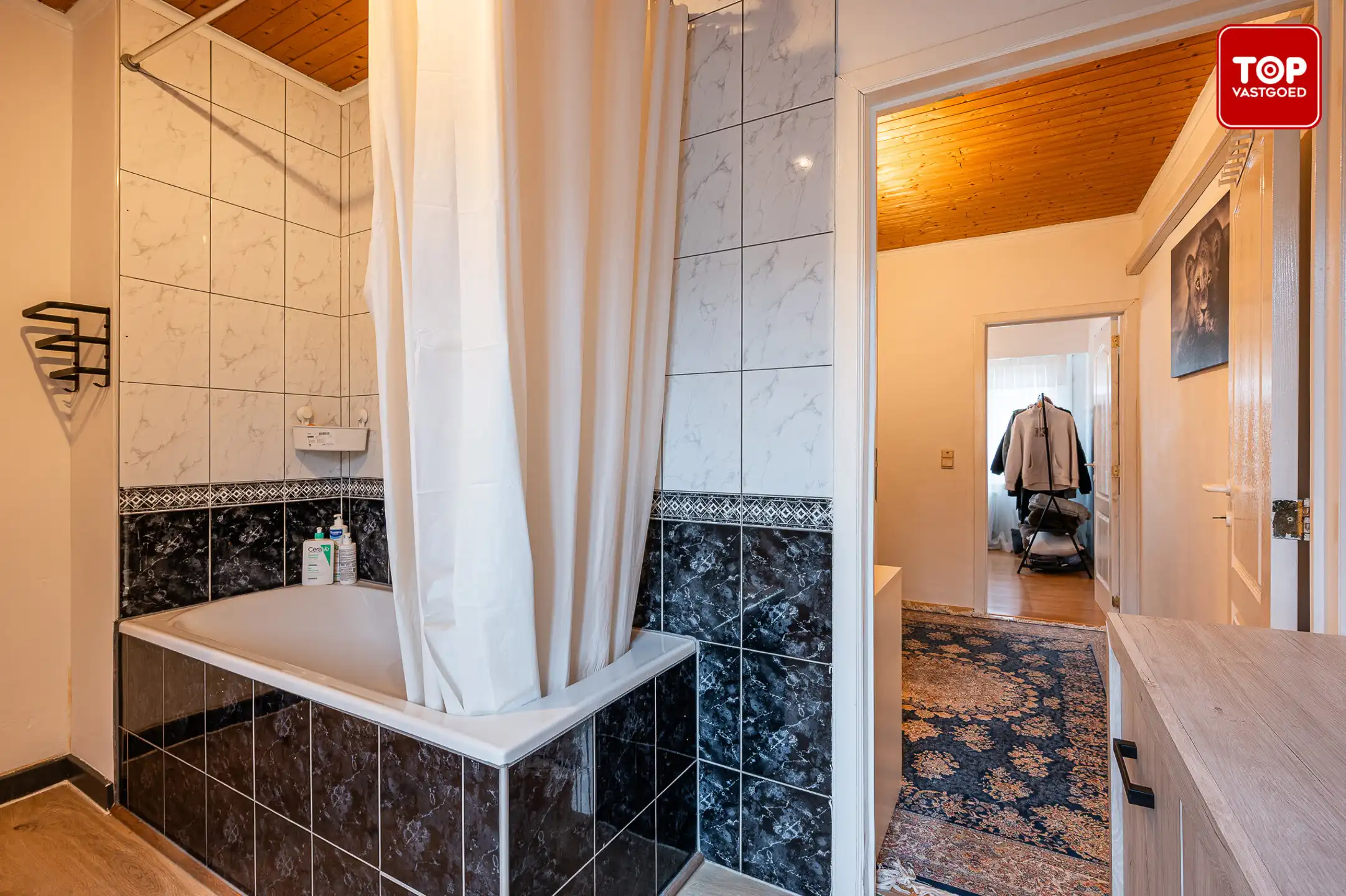 Instapklare woning met veel mogelijkheden foto 17