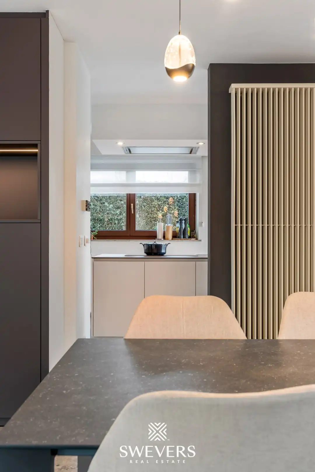 Uiterst verzorgde en lichtrijke woning op een rustige locatie in Heusden-Zolder foto 10