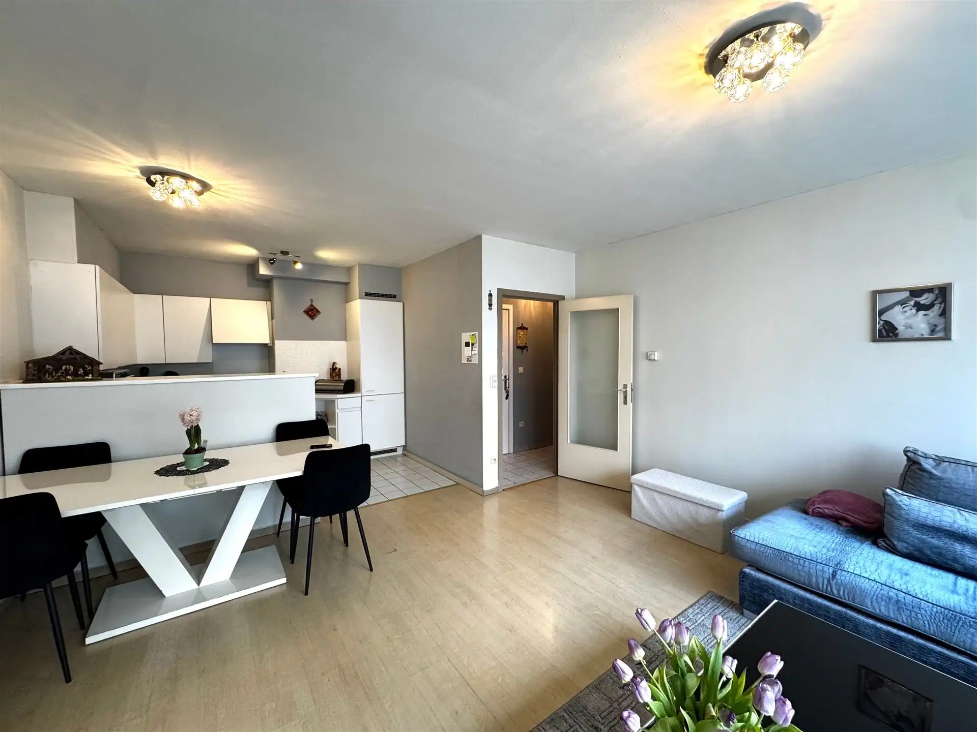 Instapklaar appartement te koop in het hart van Maasmechelen! foto 6