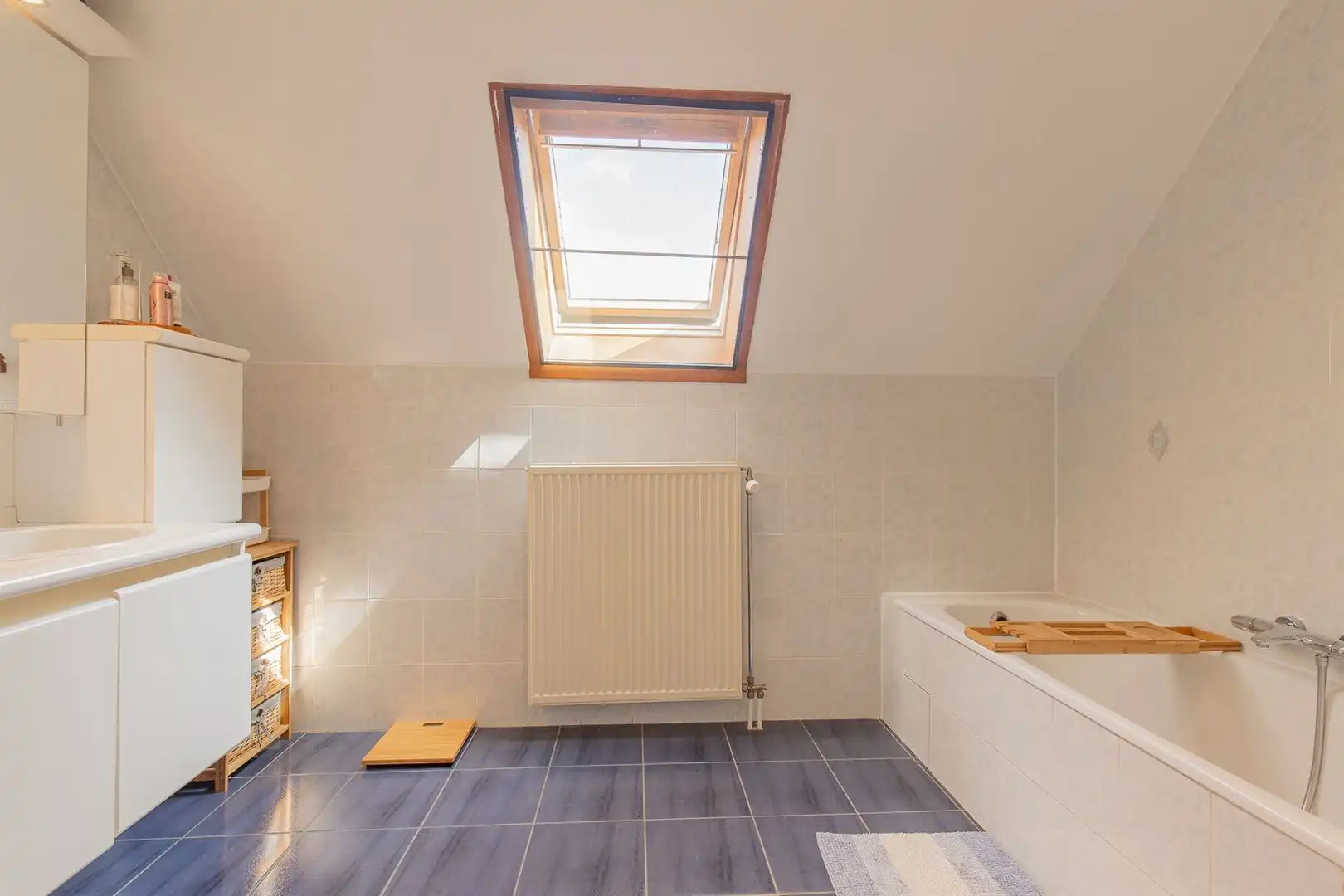 Instapklare HOB met garage op top-locatie in Oudegem foto 15