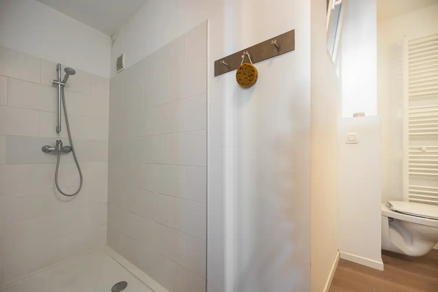 Instapklare stadswoning met garage en 2 slaapkamers foto 22
