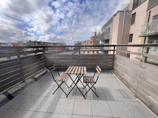  Ruime flat met terras in kleinschalige residentie in hartje Oostende. foto 3