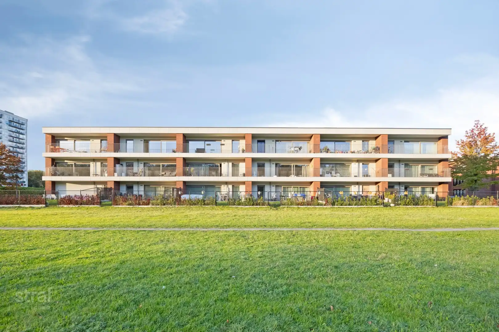 TE HUUR: Zonnig appartement op Linkeroever inclusief autostaanplaats foto 17