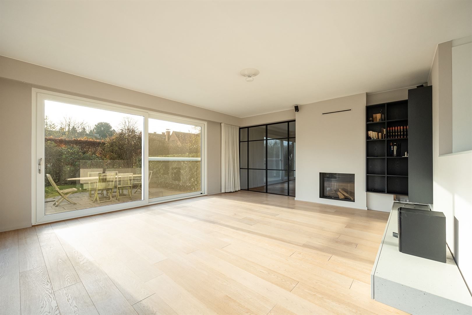 Een herenhuis met grandeur en een tuin om van te dromen foto 12