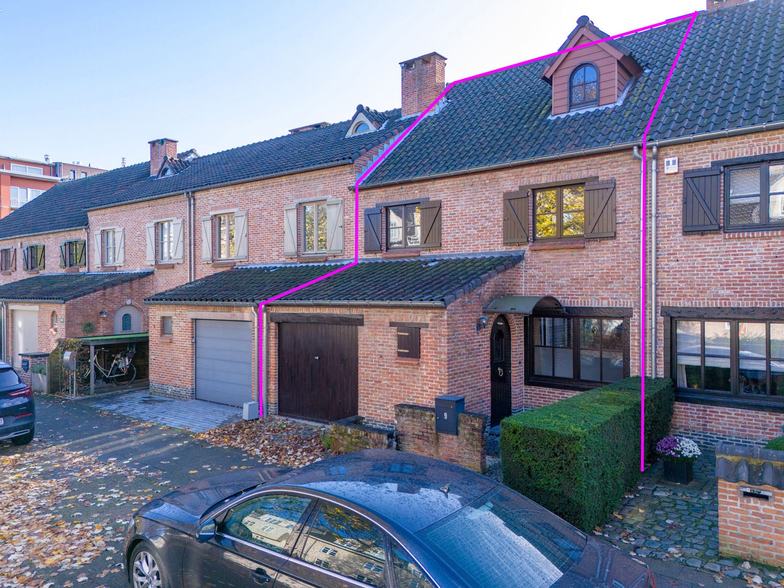 Ruime woning met 5 slaapkamers, garage en tuin (zuid) nabij het centrum! foto {{pictureIndex}}