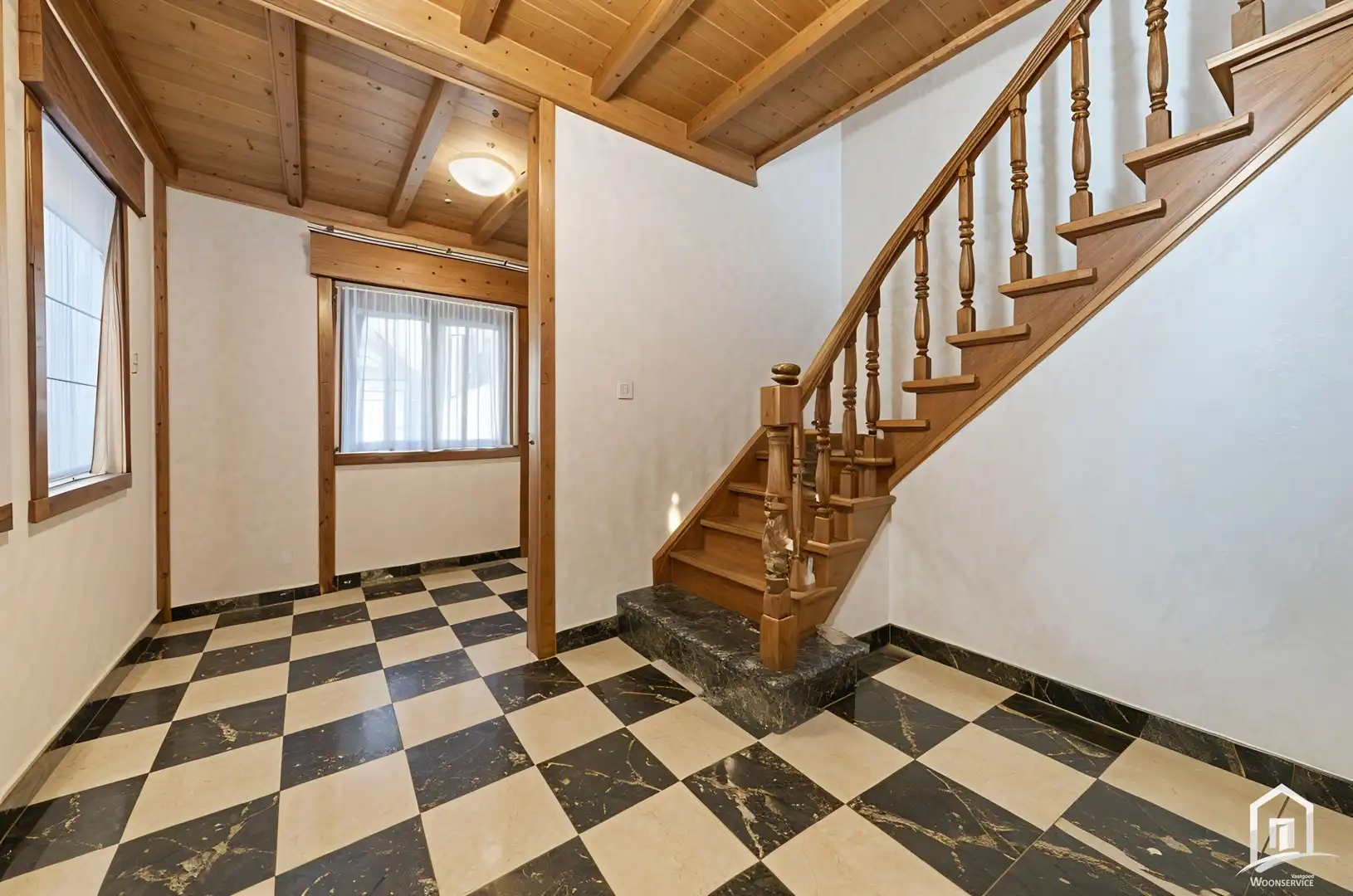 Rustig gelegen en lichtrijke gezinswoning foto 2