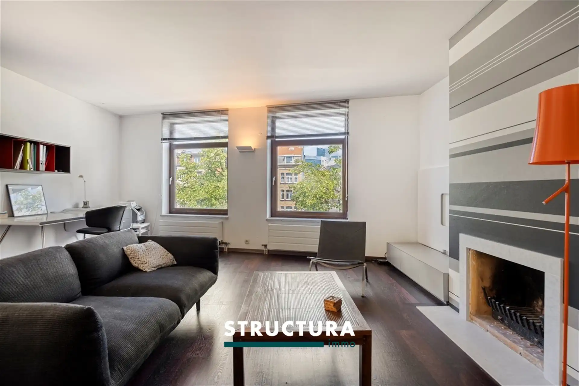 Bent u op zoek naar een ruim, modern en charmant appartement in het hart van Brussel?  foto 4