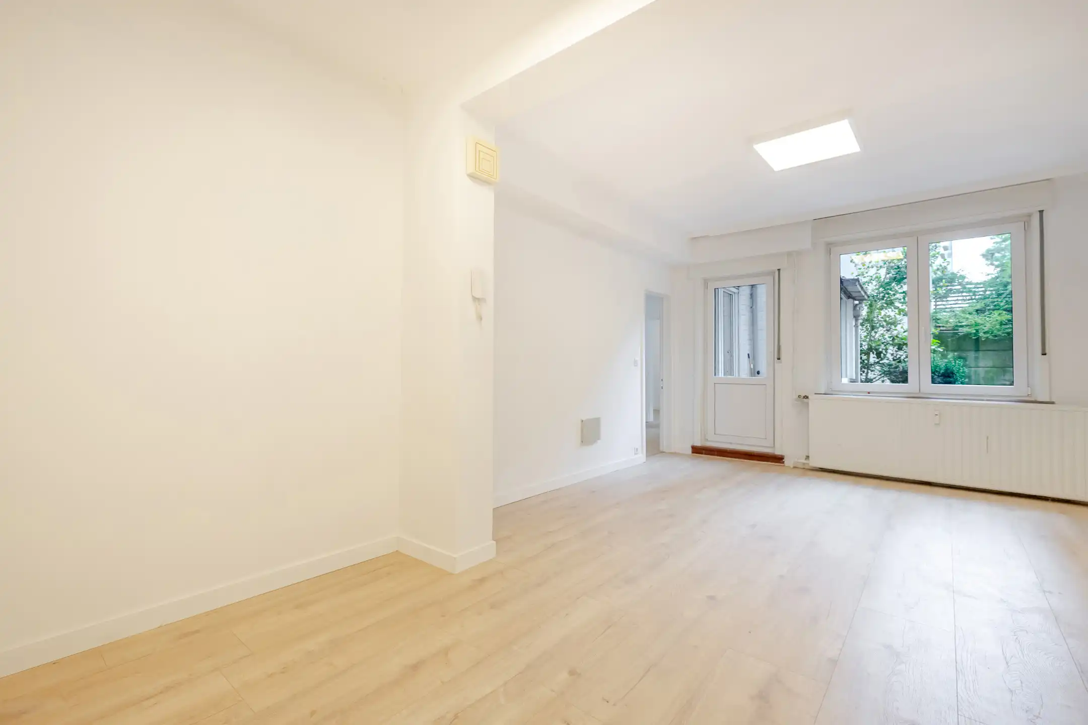 Appartement met 1 slaapkamer + werkkamer en tuin foto 9