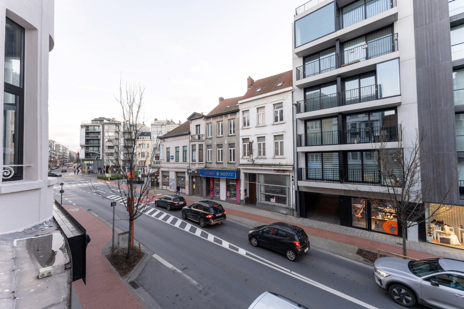 OPBRENGSTEIGENDOM : handelspand met duplex appartement. foto 5