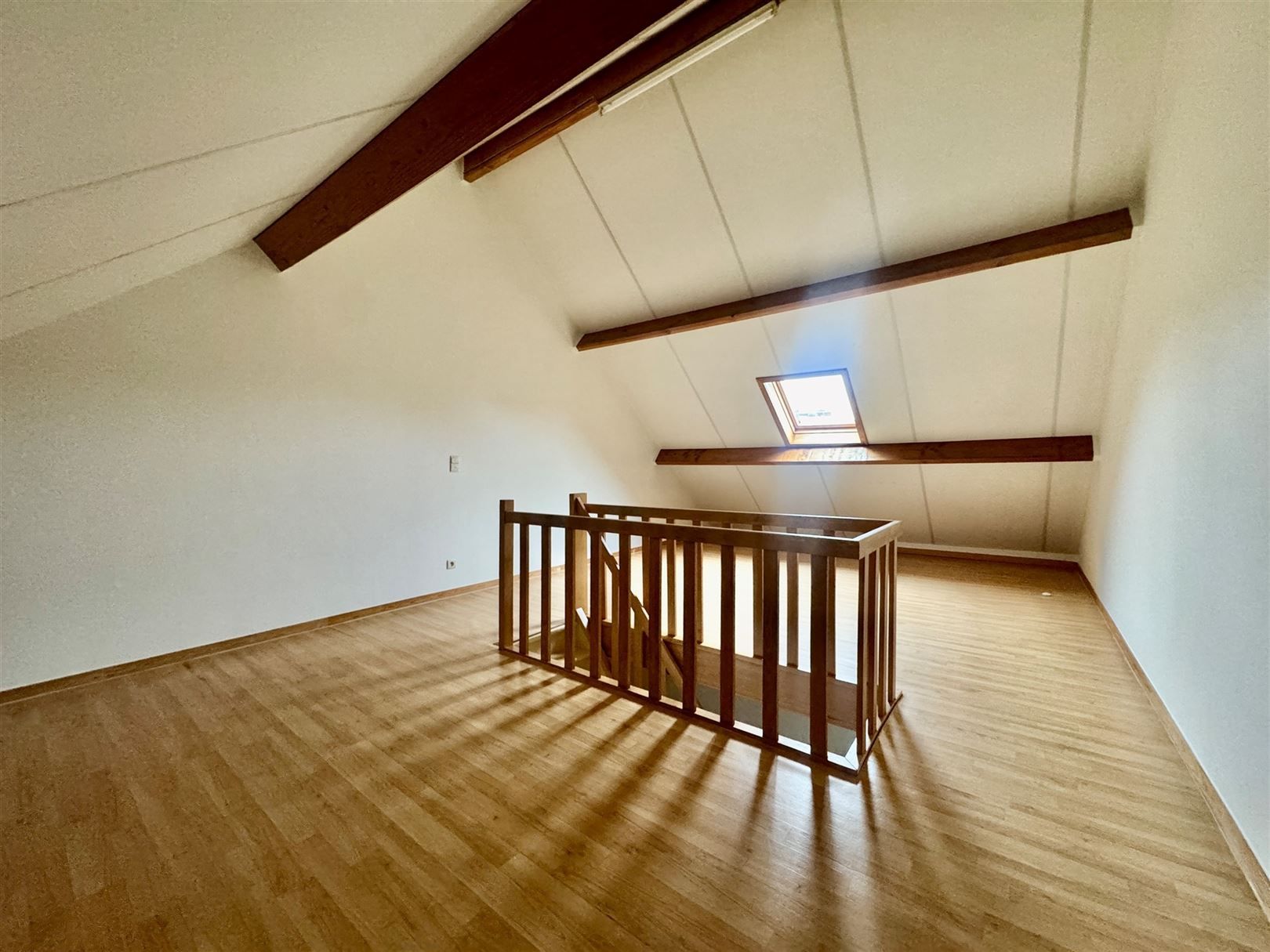 Gesloten foto 16