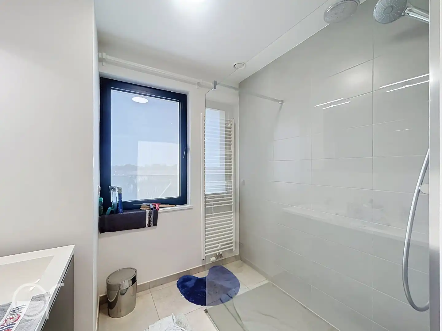 Recent 2 slaapkamerappartement aan de Nieuwevaart foto 7