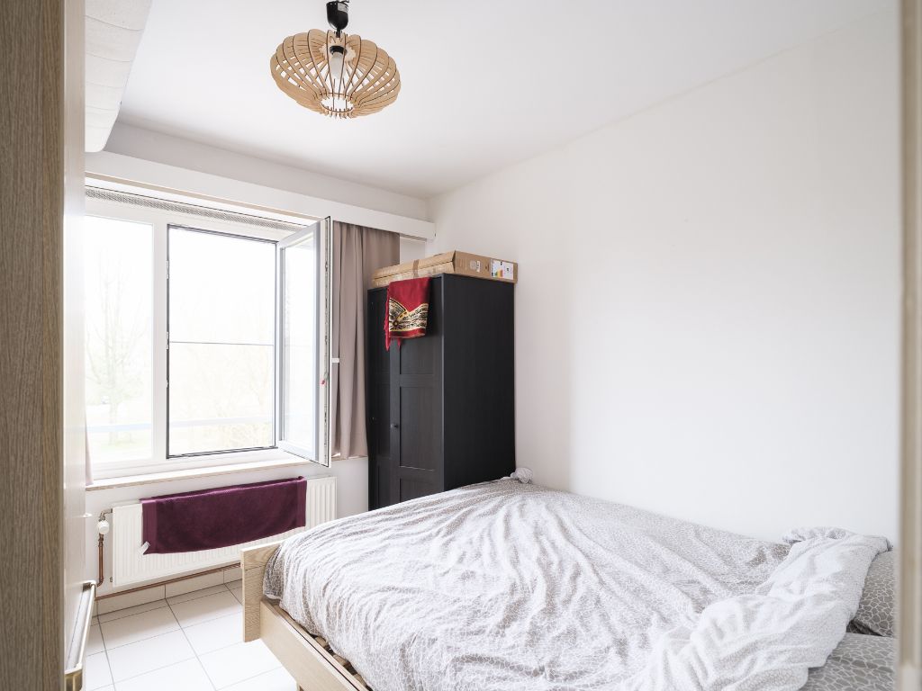 Lichtrijk 1 slpk appartement nabij station Gent-Sint-Pieters foto 6