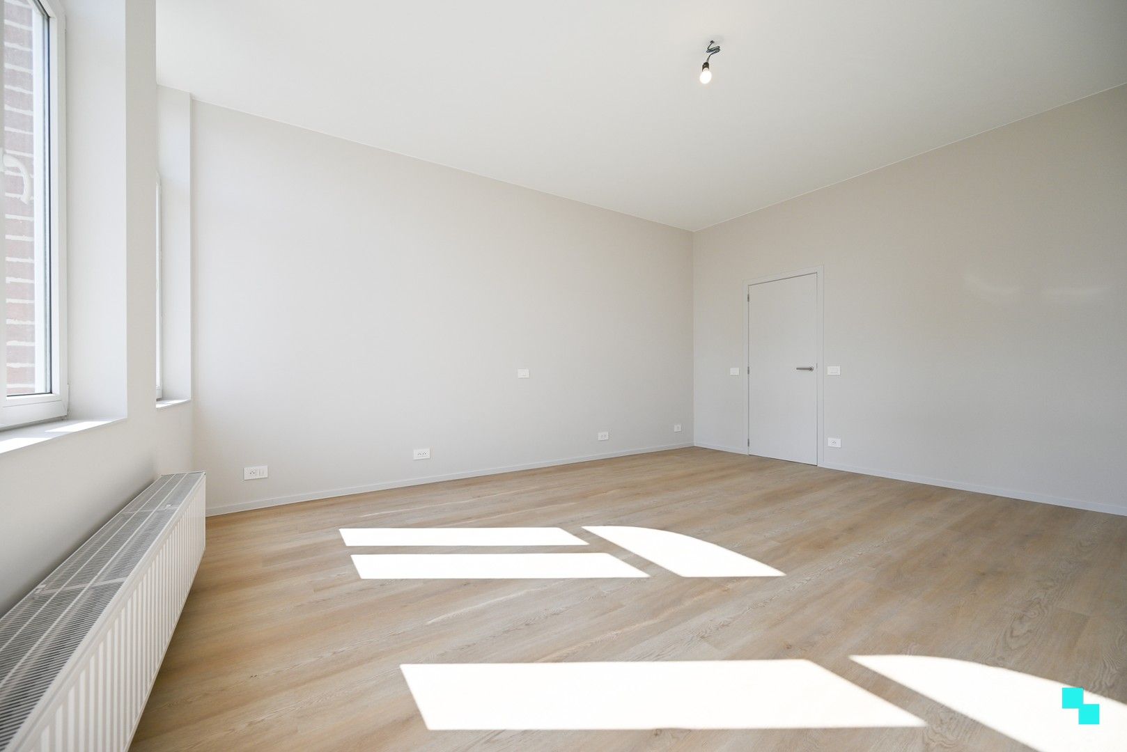 Prachtig & compleet gerenoveerde burgerwoning in hartje Izegem foto 19