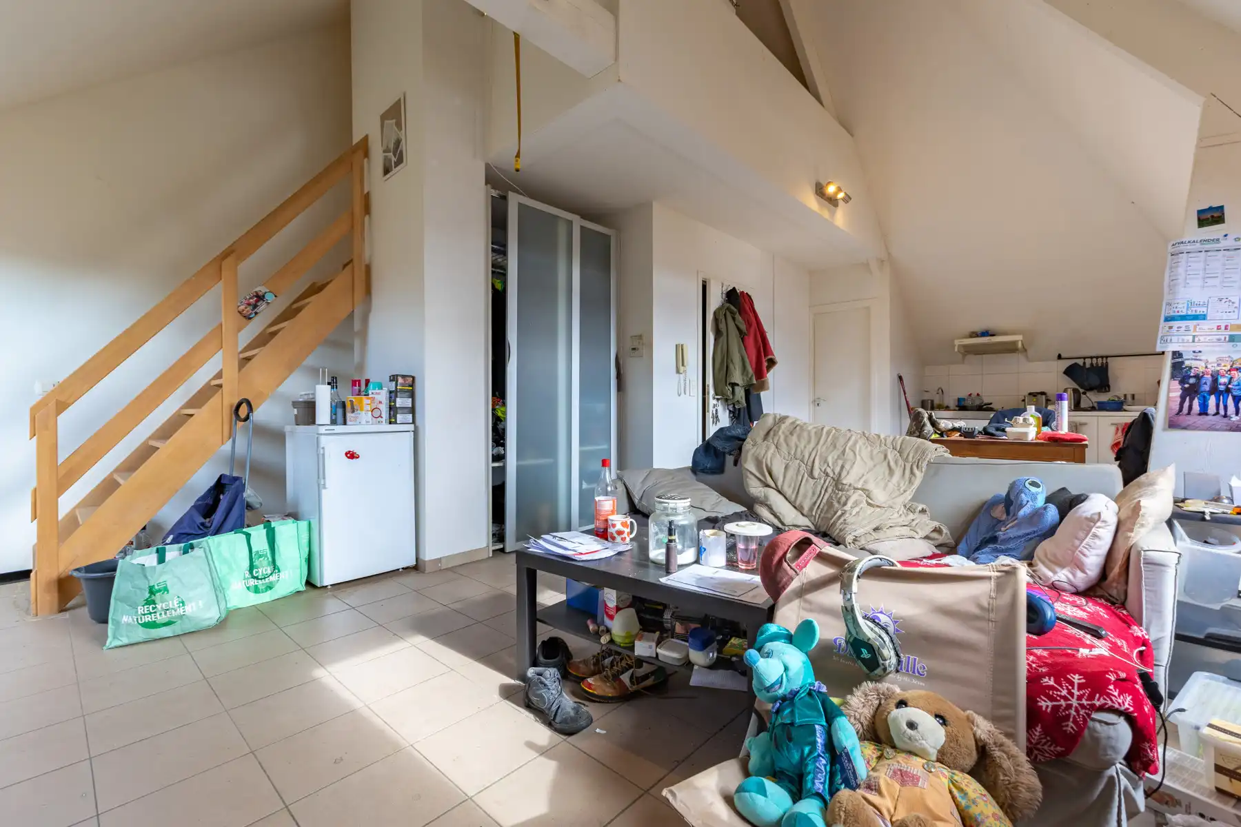 Opbrengsteigendom met 4 wooneenheden en 2 garages foto 44