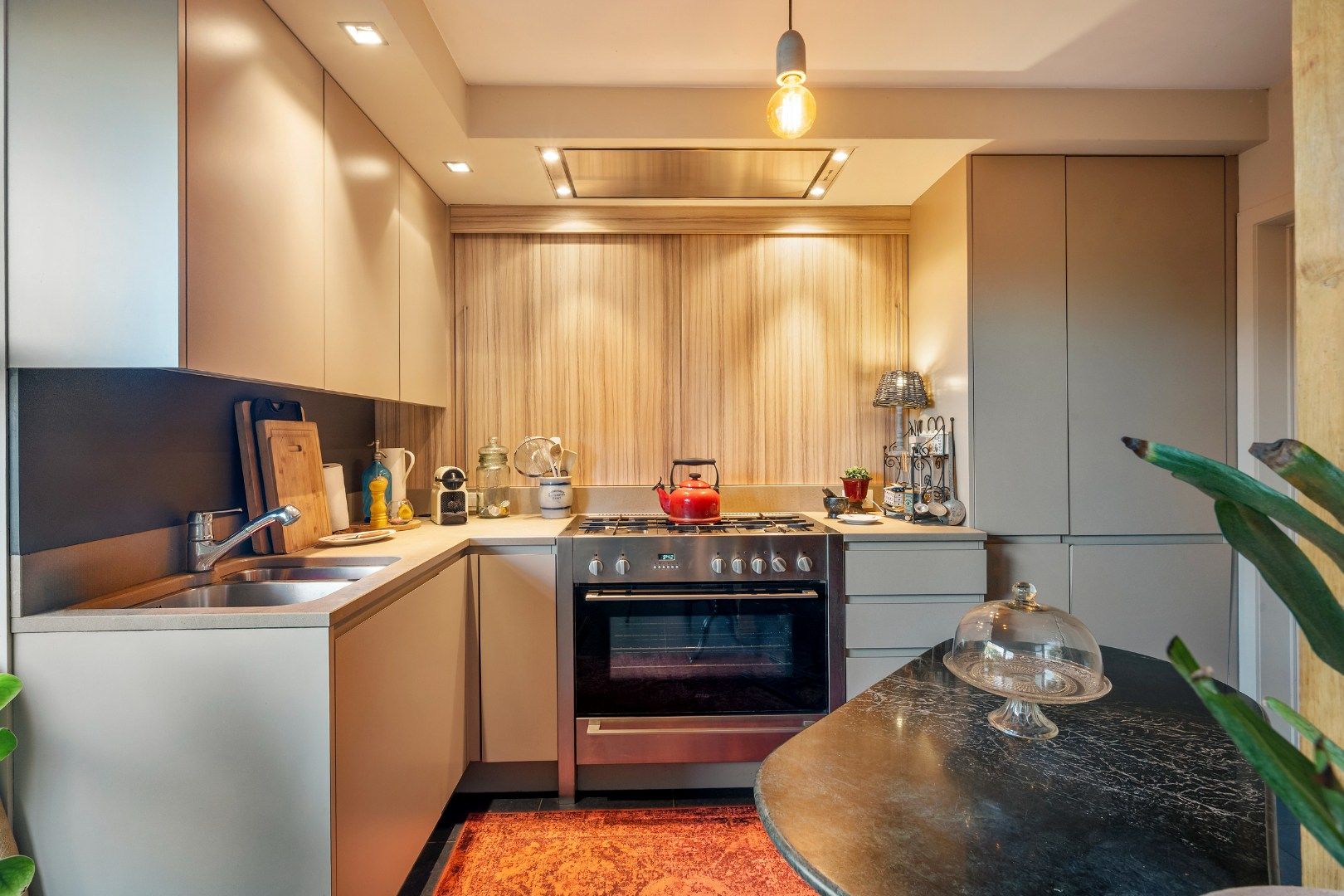 Instapklare woning met 3 slaapkamers, carport en verzorgde tuin in Beveren (Roeselare) foto 11