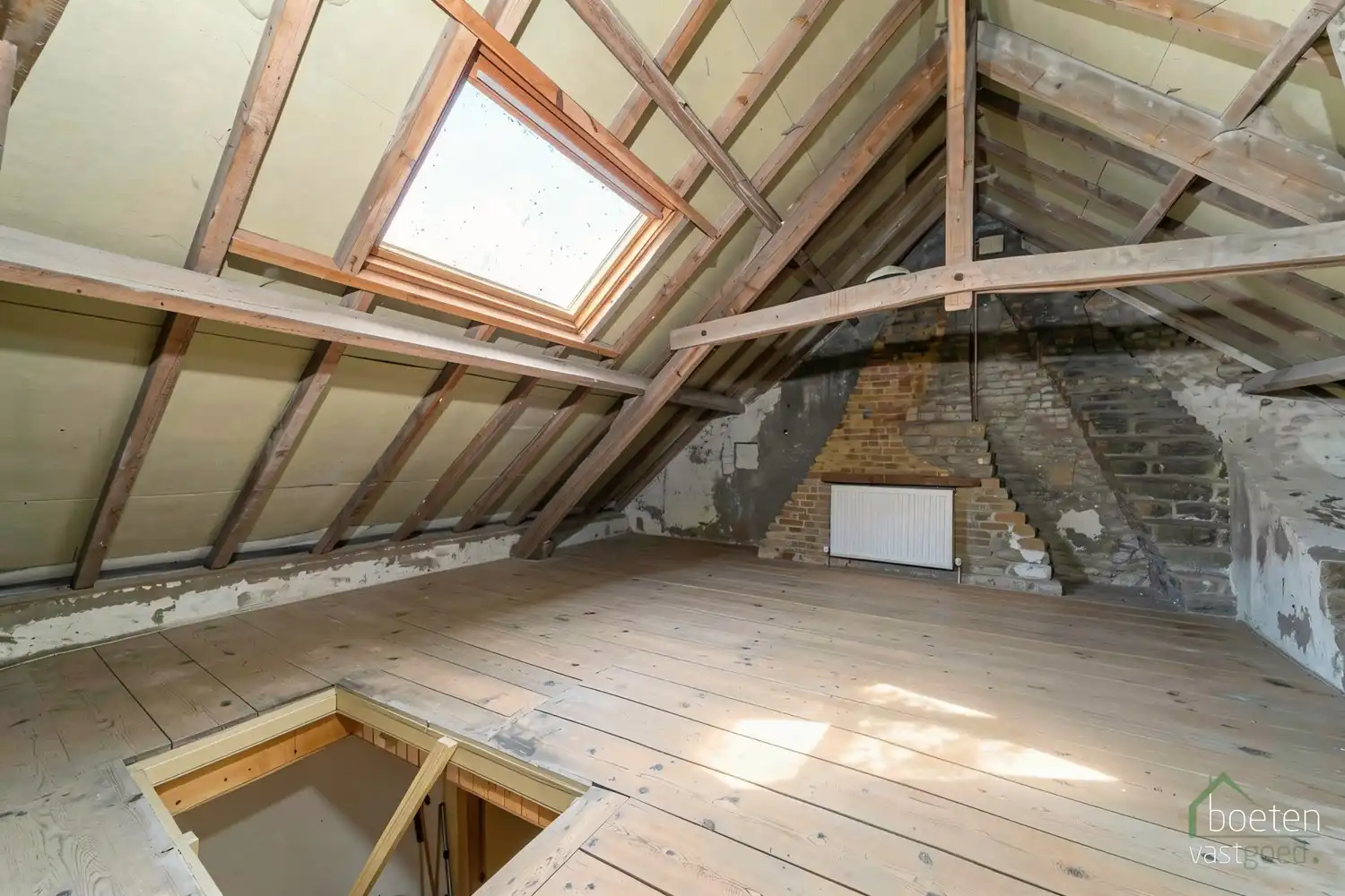 Beauvoorde: Charmante maar te renoveren halfopen woning met tuin in het historische hart van Beauvoorde op 392m² grondopp. foto 13