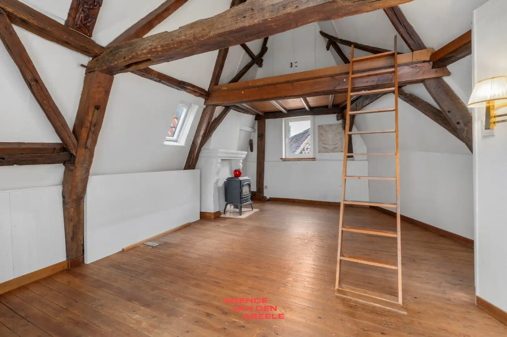 Schitterend gelegen te renoveren woning met 3 slaapkamers  foto 13