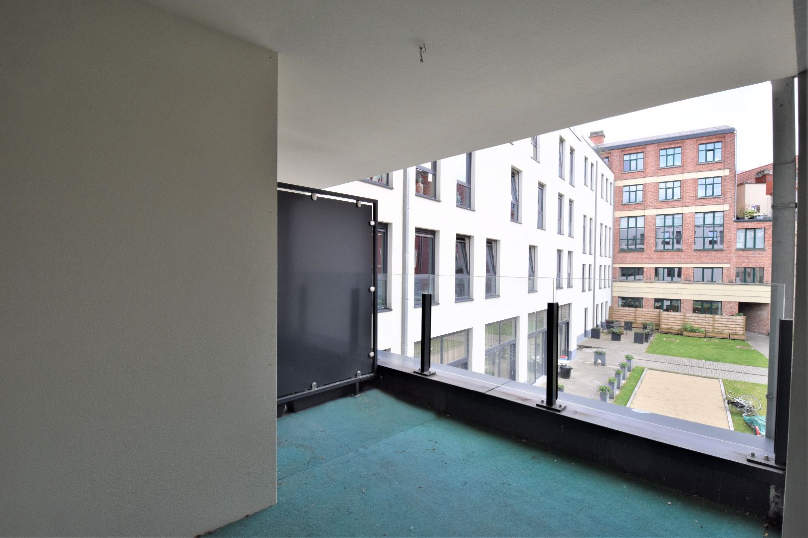 Assistentieflat te koop in centrum Gent met 2 terrassen foto 5