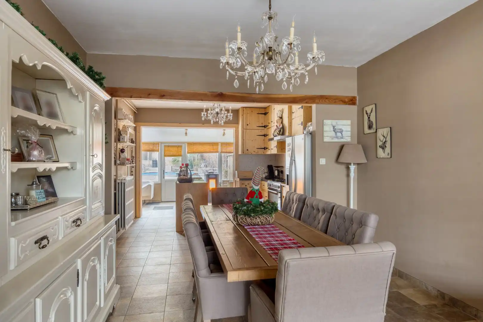 Ruime gezinswoning in rustige centrumligging foto 8