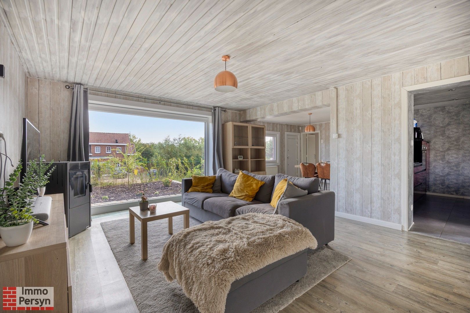 Grotendeels gerenoveerde woning met ruime tuin op 17a75ca foto 9