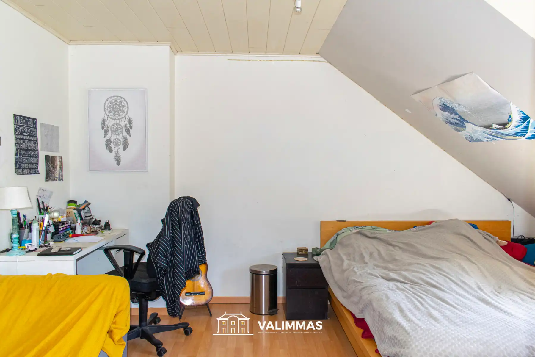 Welgelegen en instapklare woning met gezellige tuin & garage foto 17
