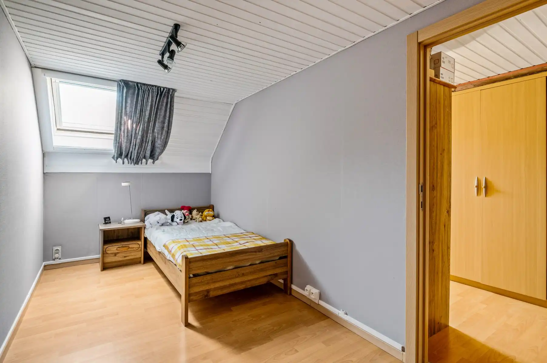 Centraal en strategisch gelegen halfopen woning foto 15