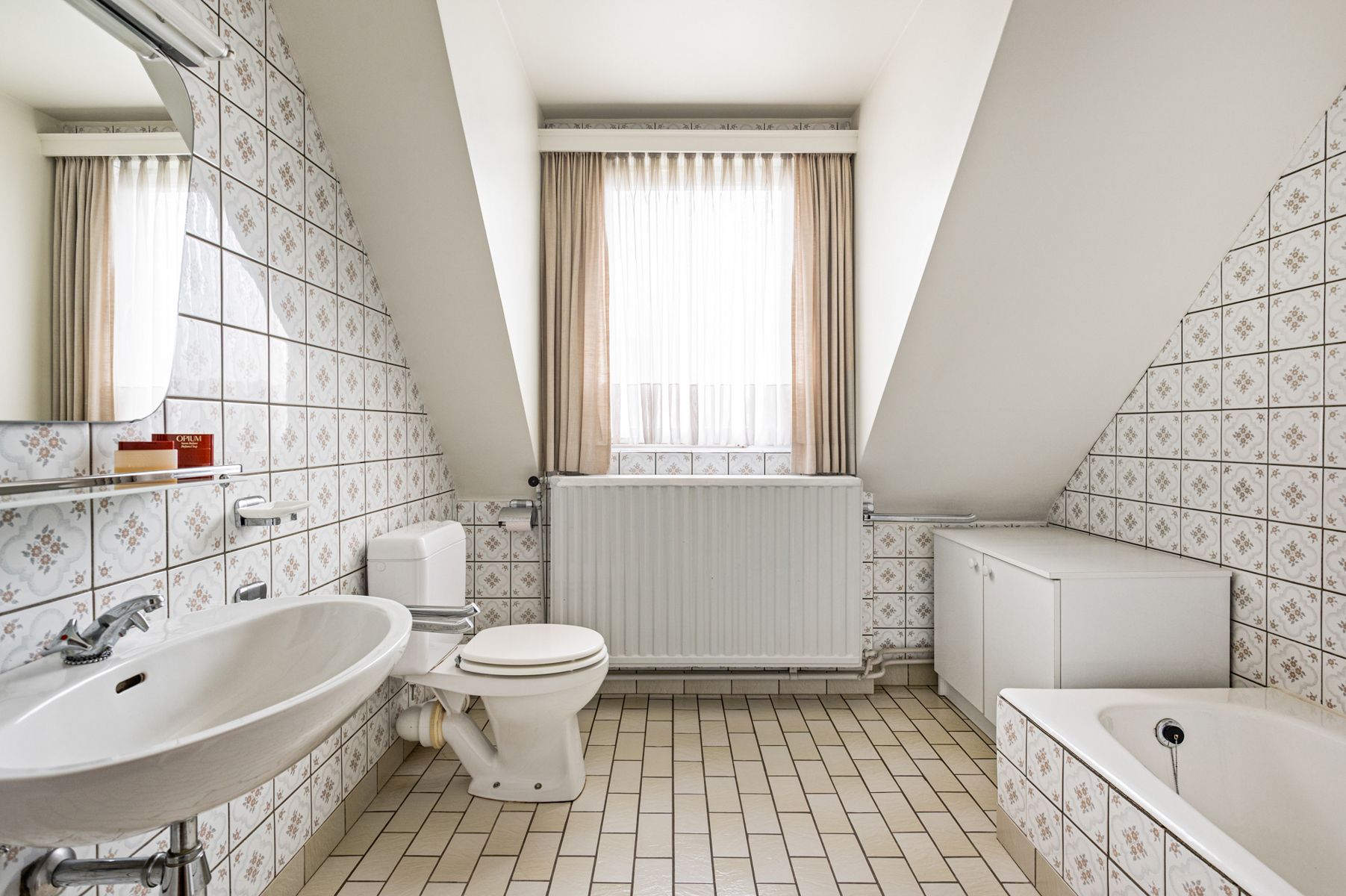 Ruime gezinswoning met tuin en garage op 856 m2 foto 19