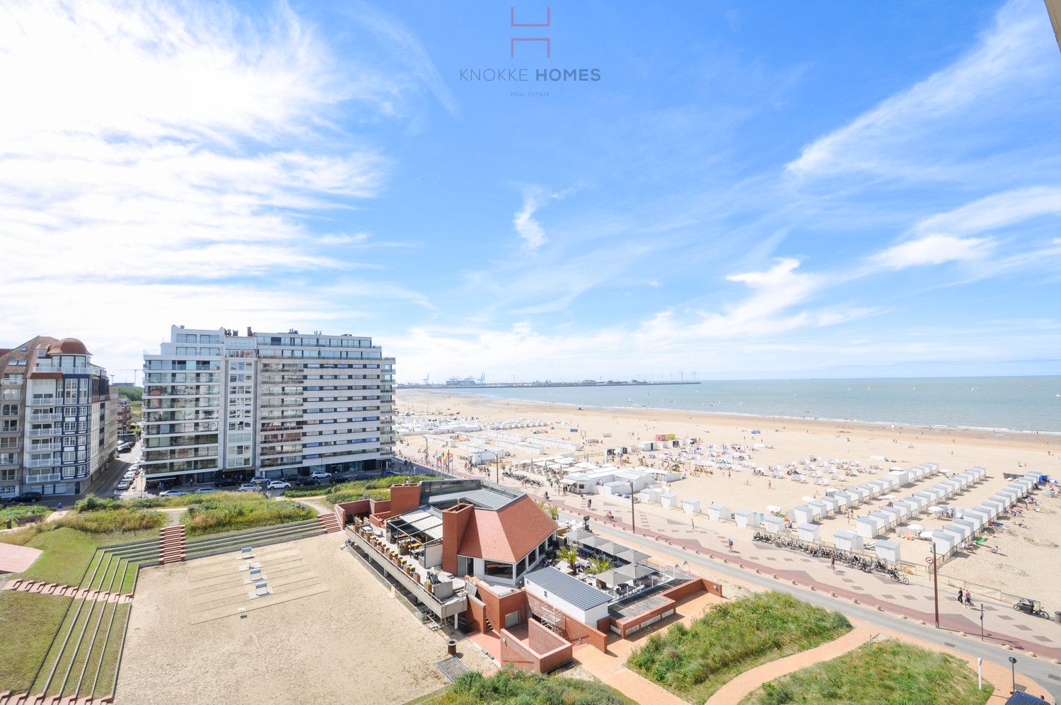 Uniek hoekappartement met uitzonderlijk panoramisch uitzicht in Duinbergen foto 2