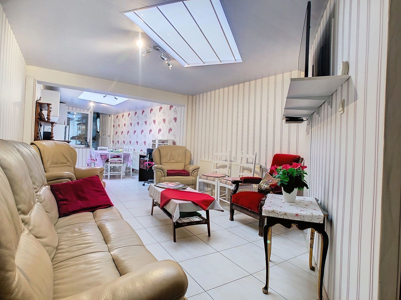 Huis en app. met 2 huisnrs., toonzaal, garage in centrum   foto 19