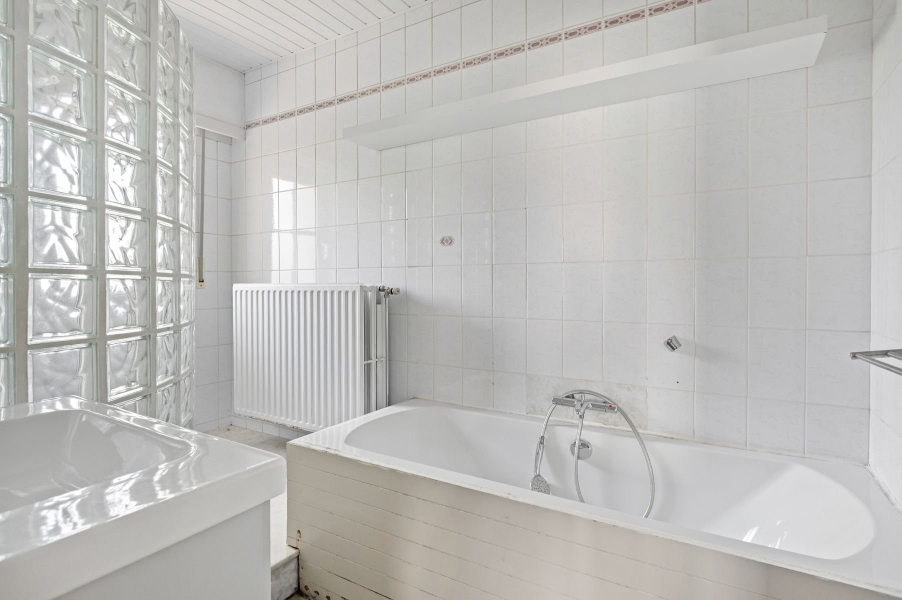 IN OPTIE. Woning met industriehal (212m2) op 2229m2 grond foto 23