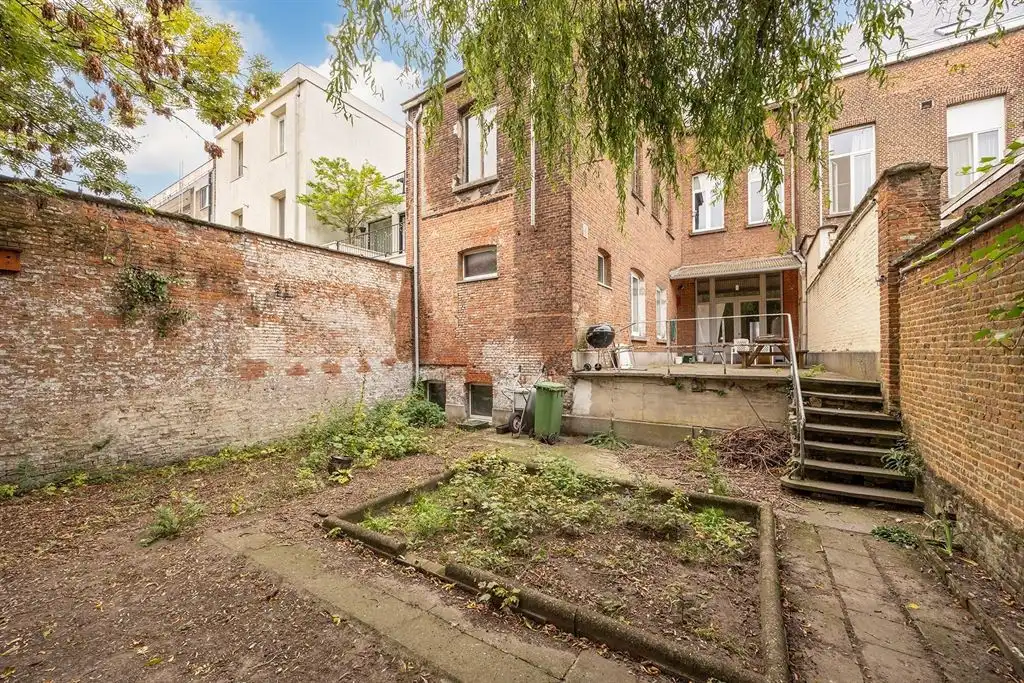 Unieke neogotische pastoriewoningl van ca. 412 m² met kapel foto 11