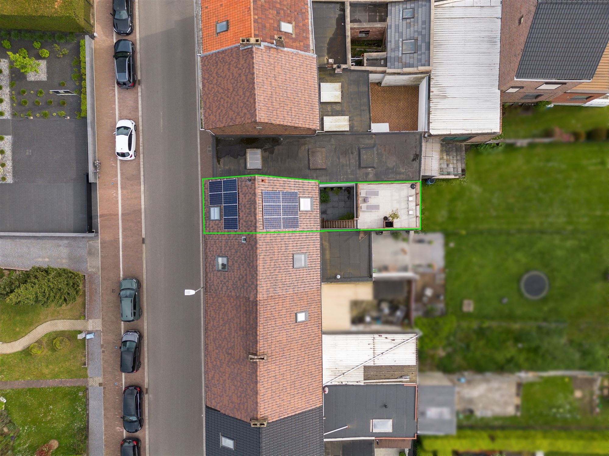 MODERNE EN ENERGIEZUINIGE NIEUWBOUWWONING MET PRACHTIG TERRAS VLAKBIJ HET CENTRUM VAN SINT-TRUIDEN  foto 3