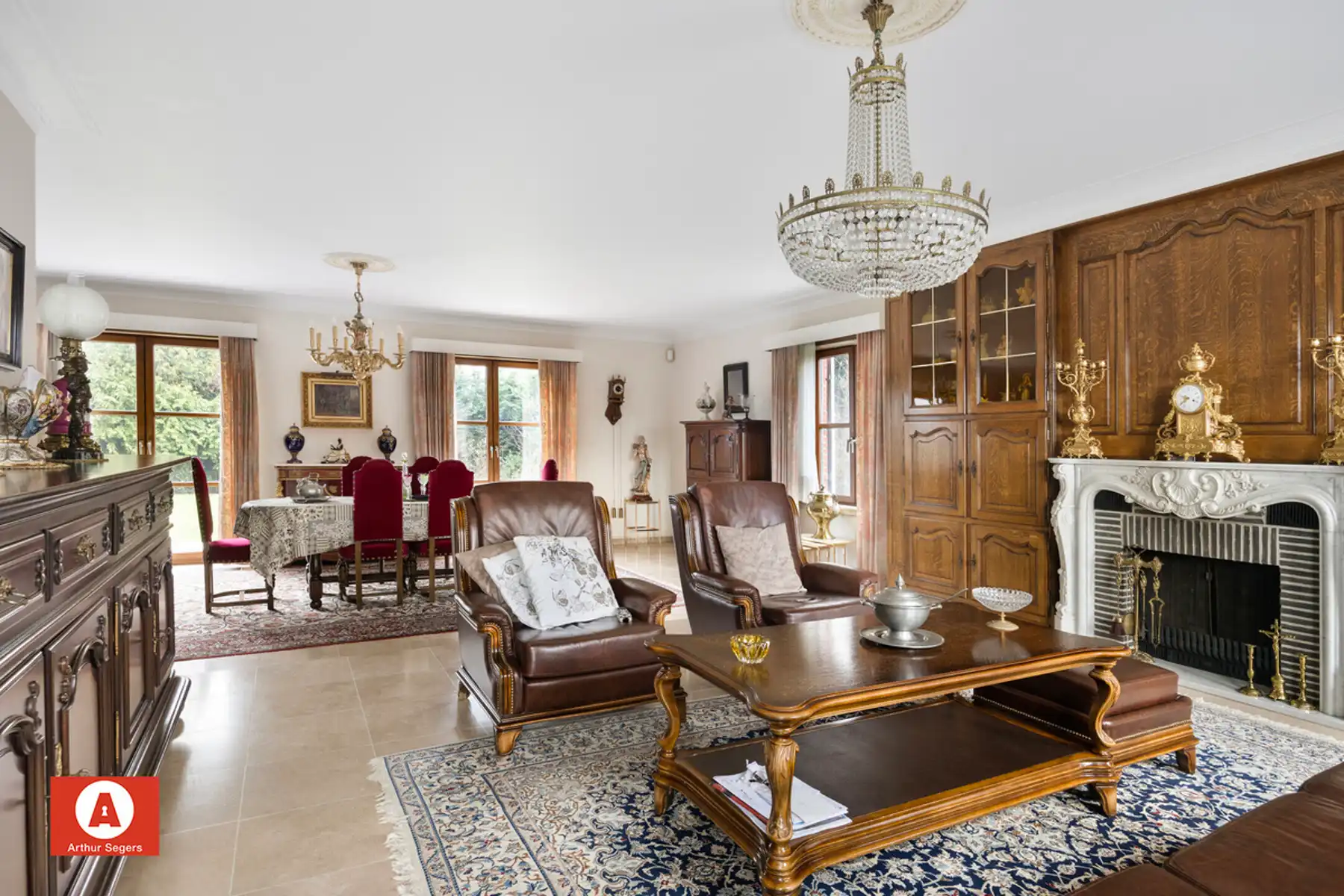 Uitzonderlijk ruime en rustig gelegen villa op 17a 32ca foto 6