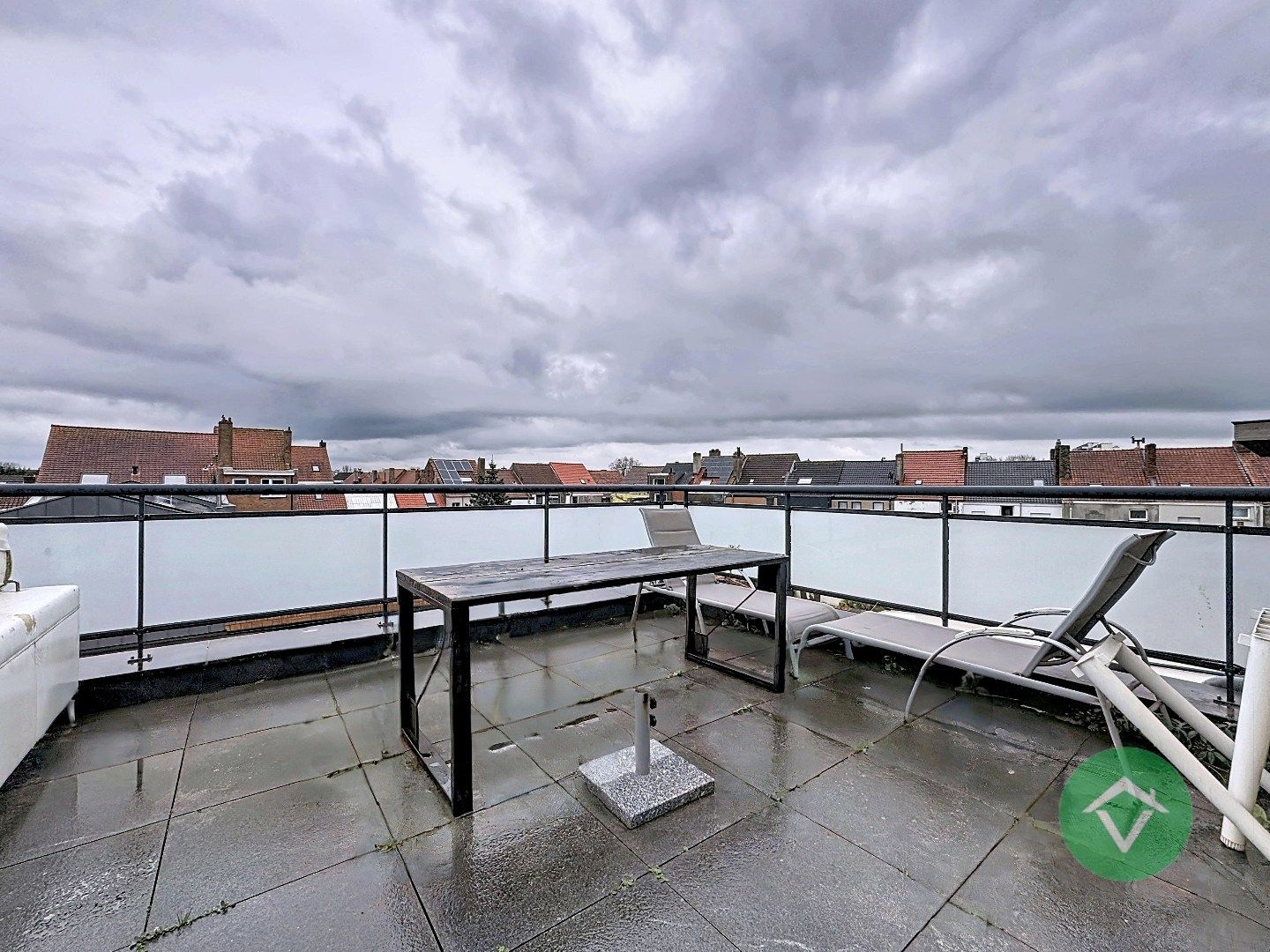 Lichtrijke Loft met 1 slaapkamer te Oostende foto 13