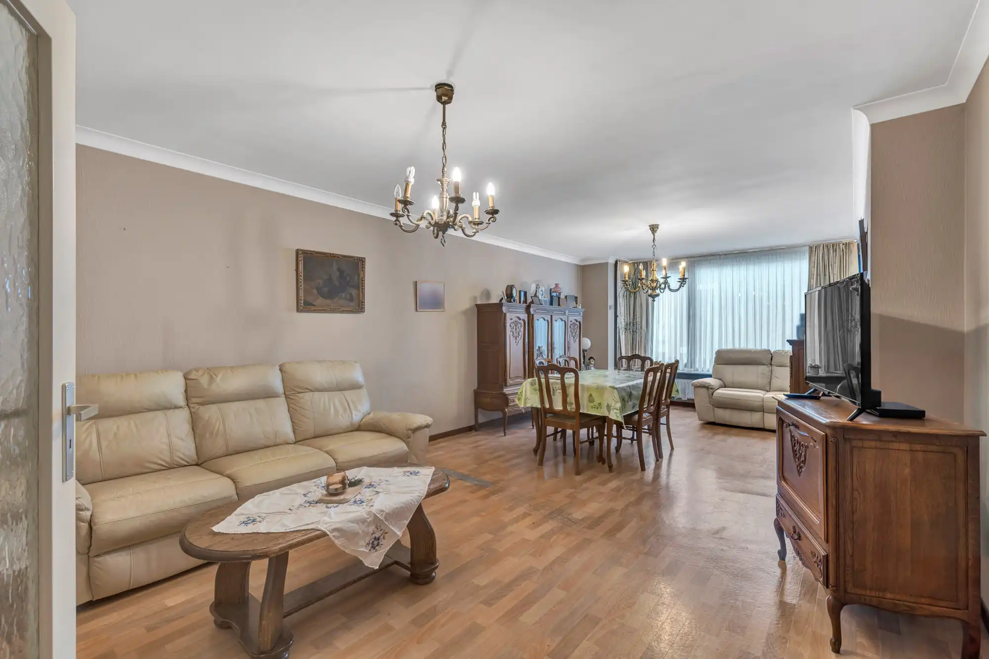 Twee-slaapkamer appartement met terras in centrum Deinze foto 6