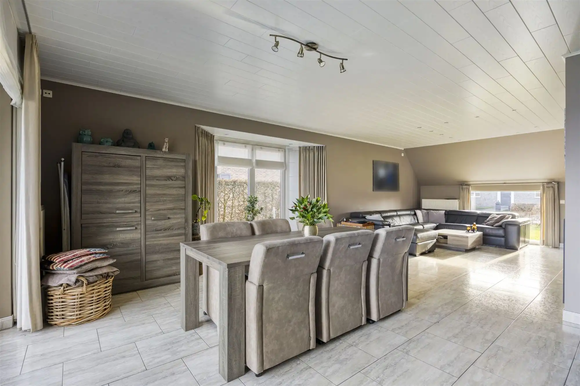 Exclusieve villa, extra garage en zonnige tuin op 1.100 m² foto 14