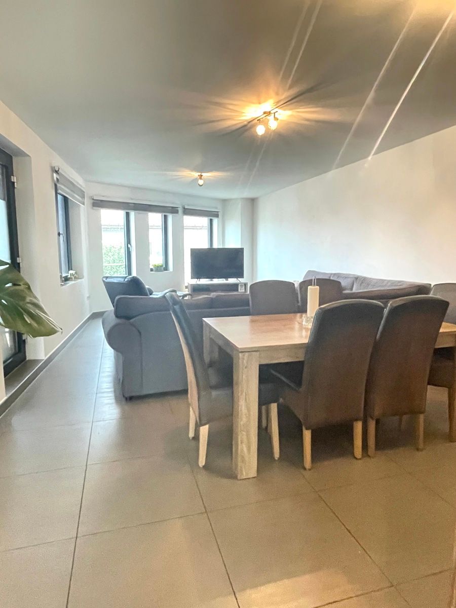 Te huur: Duplex-appartement op wandelafstand van het station Aalst!  foto 3