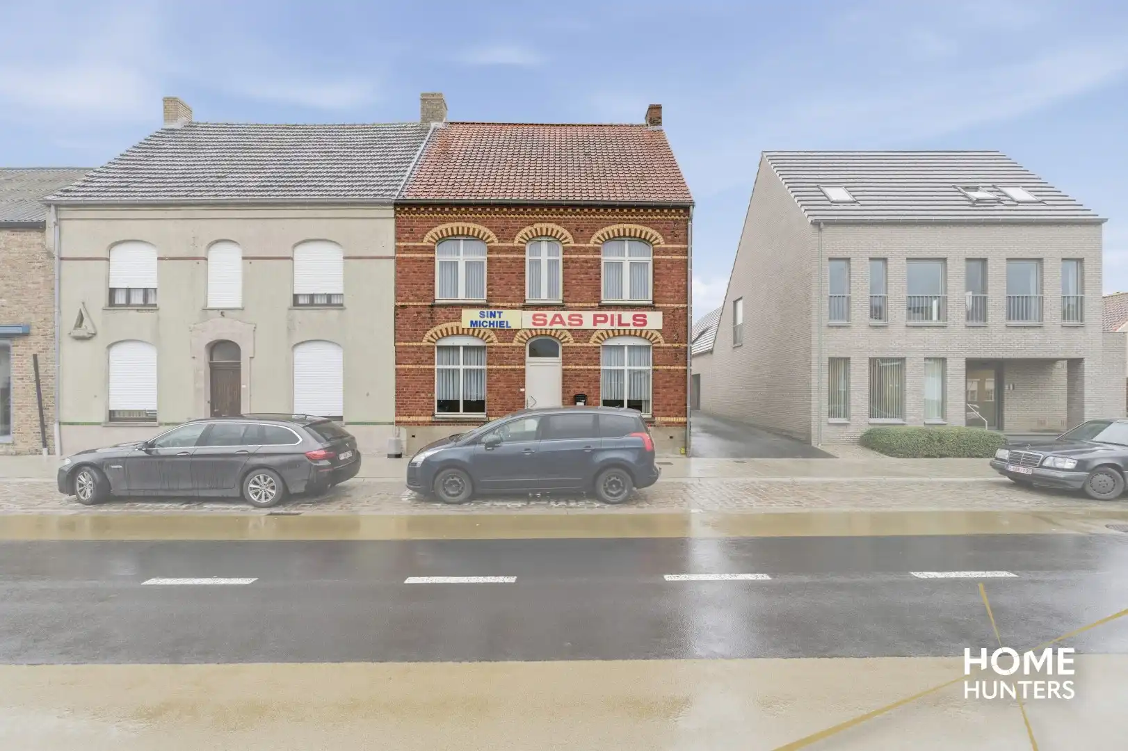 Woning met handelsruimte en garage op 515 m² foto 2