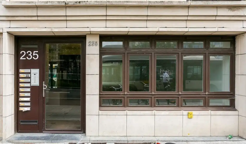 Gelijkvloers kantoor te huur nabij het centraal station Antwerpen foto 2