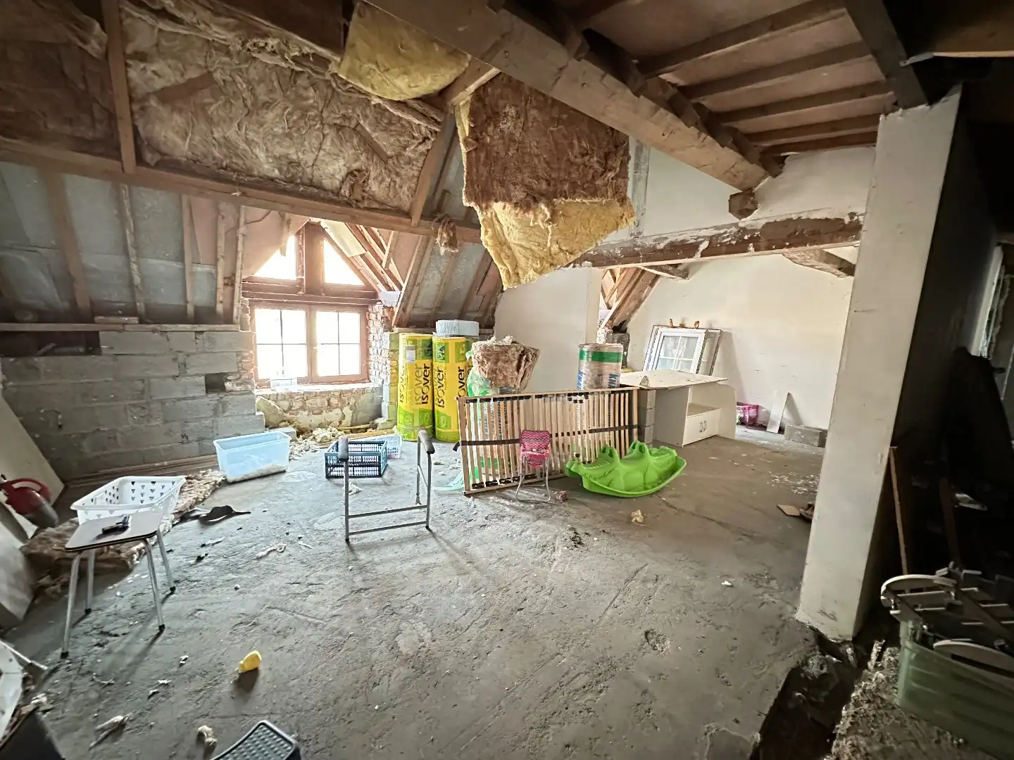 Unieke woning met enorm potentieel op perceel van 96 Are foto 24