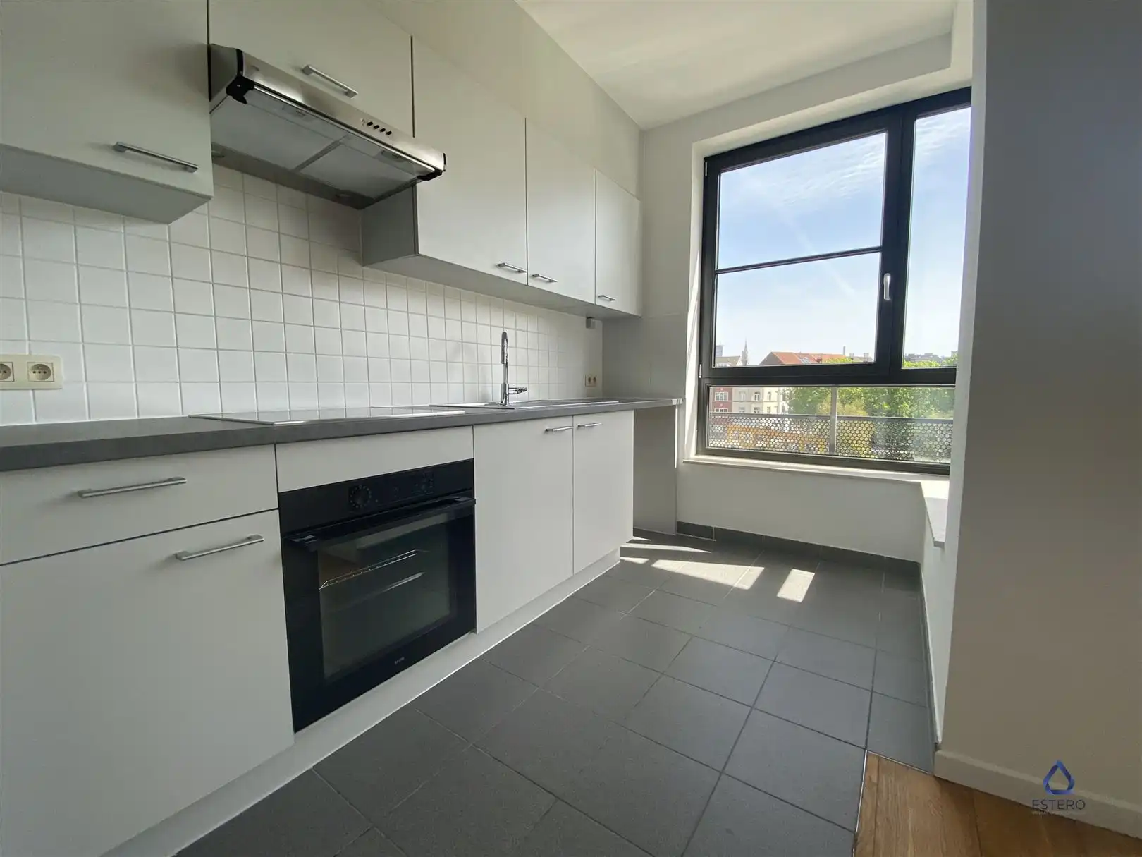 Prachtig 2 slpk appartement met zonnig terras foto 6